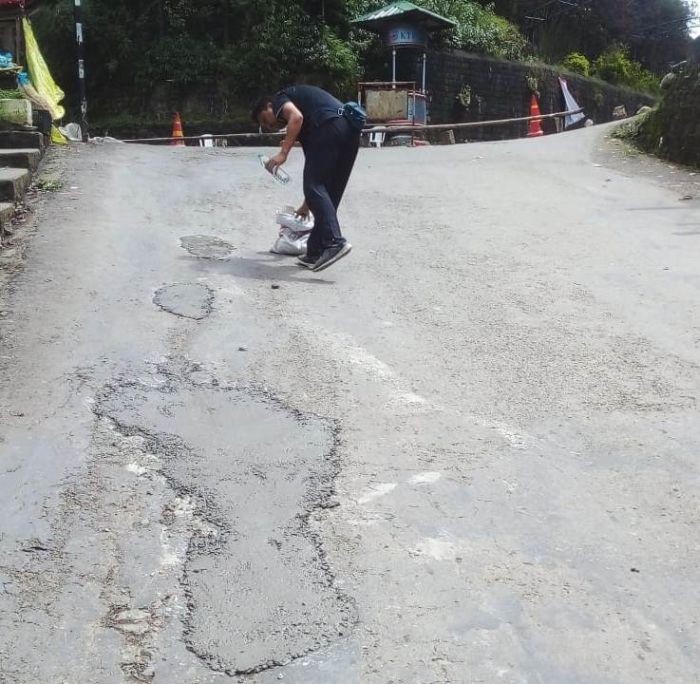 Road stretch leading down to Naga Hospital Authority, Kohima (NHAK) from Box cutting road seen after repairing work was done on September 16. (Photo courtesy: WhatsApp)